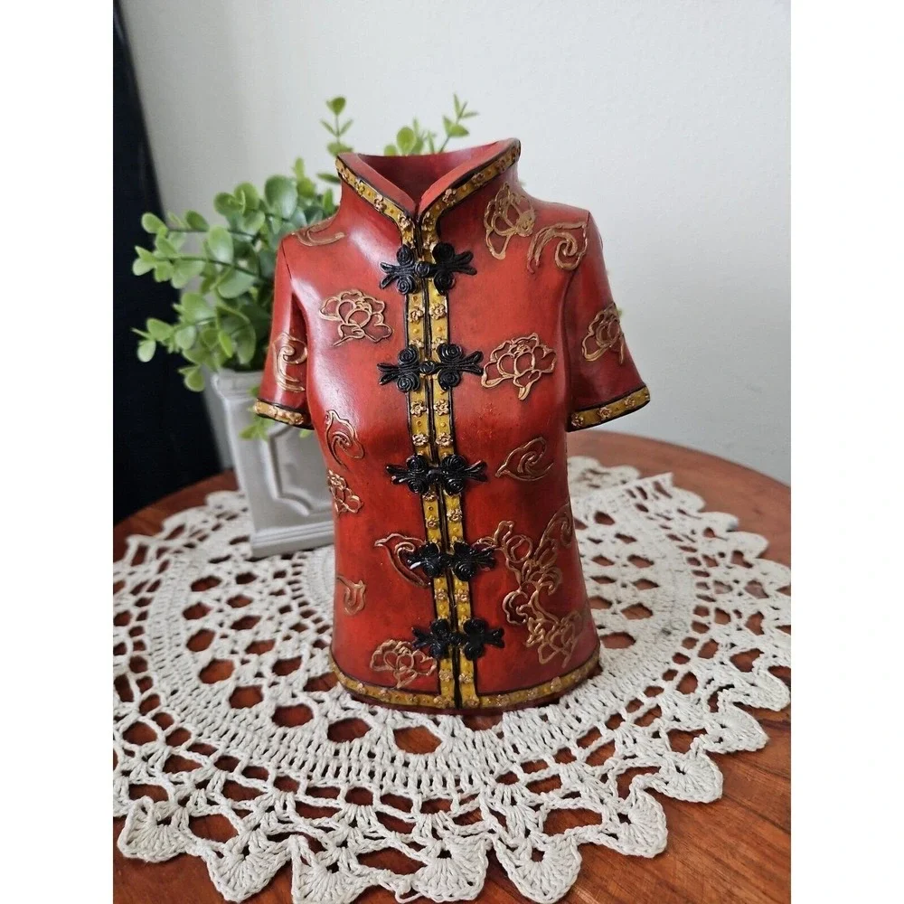 Red Chinese‎ Cheongsam Qipao Dress Torso Resin Vase Floral Gold Relief 8x6in